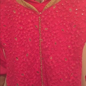 New lehnga set. $30. Pink chiffon size 40.